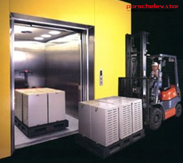 High Quality Goods Elevator factory 1600kg